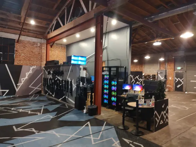 Player One VR World multiplayer